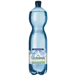 Acqua frizzante bottiglia 45 RPET 1,5L Levissima