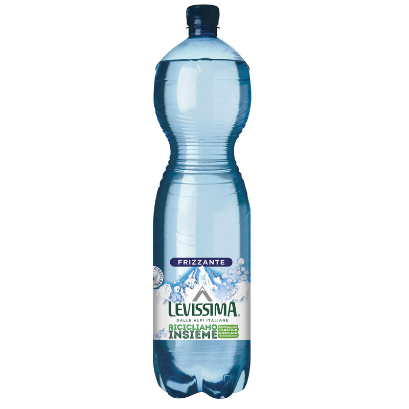 Acqua frizzante bottiglia 45 RPET 1,5L Levissima