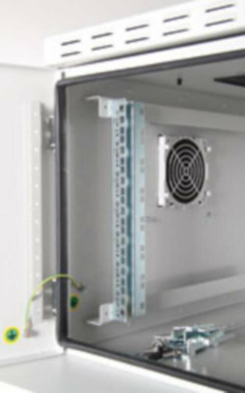 ARMADIO RACK 19" PER RETI DA ESTERNO PROTEZIONE IP55 12 UNITA' 600x450x713 MM (LxPxA)