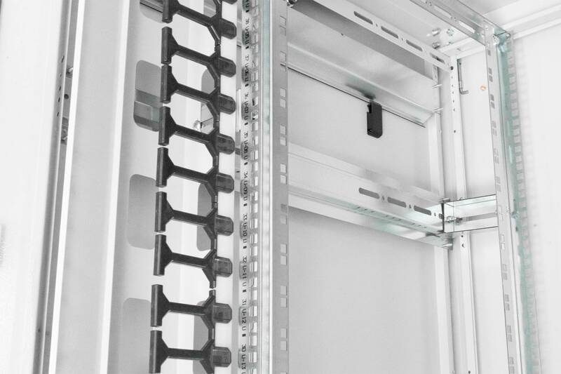 DIGITUS Armadio di rete serie Varioflex-N 42U - 800x1000 mm (Largh. x Prof.)