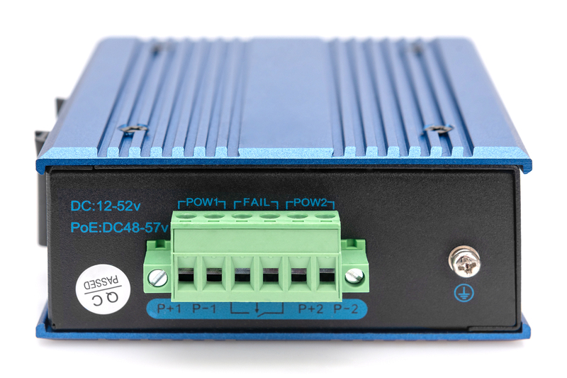DIGITUS Switch PoE di rete Fast Ethernet a 4 porte, industriale, non gestito, 1 collegamento SFP