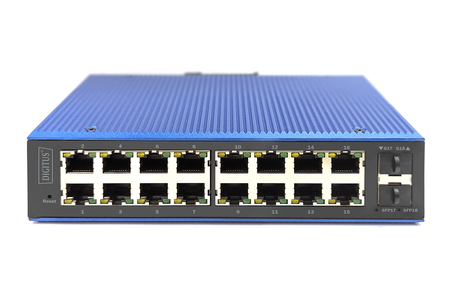DISITUS Switch industriale Gigabit Ethernet a 16+2 porte gestito L2