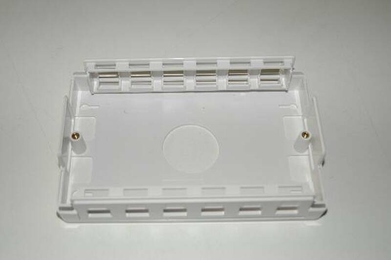 BOX 6 PORTE PER CONNETTORI JACK DI RETE