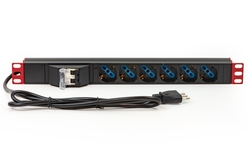 MULTIPRESA ALIMENTAZIONE PER RACK 19" CON 6 PRESE UNIVERSALI TRIPOLARI/SCHUKO MAGNETOTERMICA CON STAFFE COLORE ROSSO