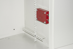ARMADIO RACK 19" 9 UNITA'  GRIGIO PORTA IN FERRO ANTIVANDALISMO CON SERRATURA ANTIEFFRAZIONE CM 40X56X46 (PxLxA)