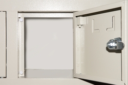 BOX 40 ALLOGGIAMENTI IN METALLO CON CHIAVE MISURE CM 145.5X23X90