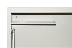 ARMADIO A MURO PER LAPTOP CON CHIUSURA A CHIAVE COLORE GRIGIO CON PISTONI