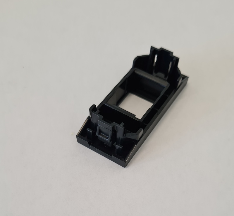 ADATTATORE PORTAFRUTTO VIMAR LINEA NERO