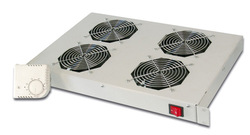SISTEMA DI VENTILAZIONE CON TERMOSTATO MONTAGGIO FRONTALE IN ARMADI 19" CON 4 VENTOLE